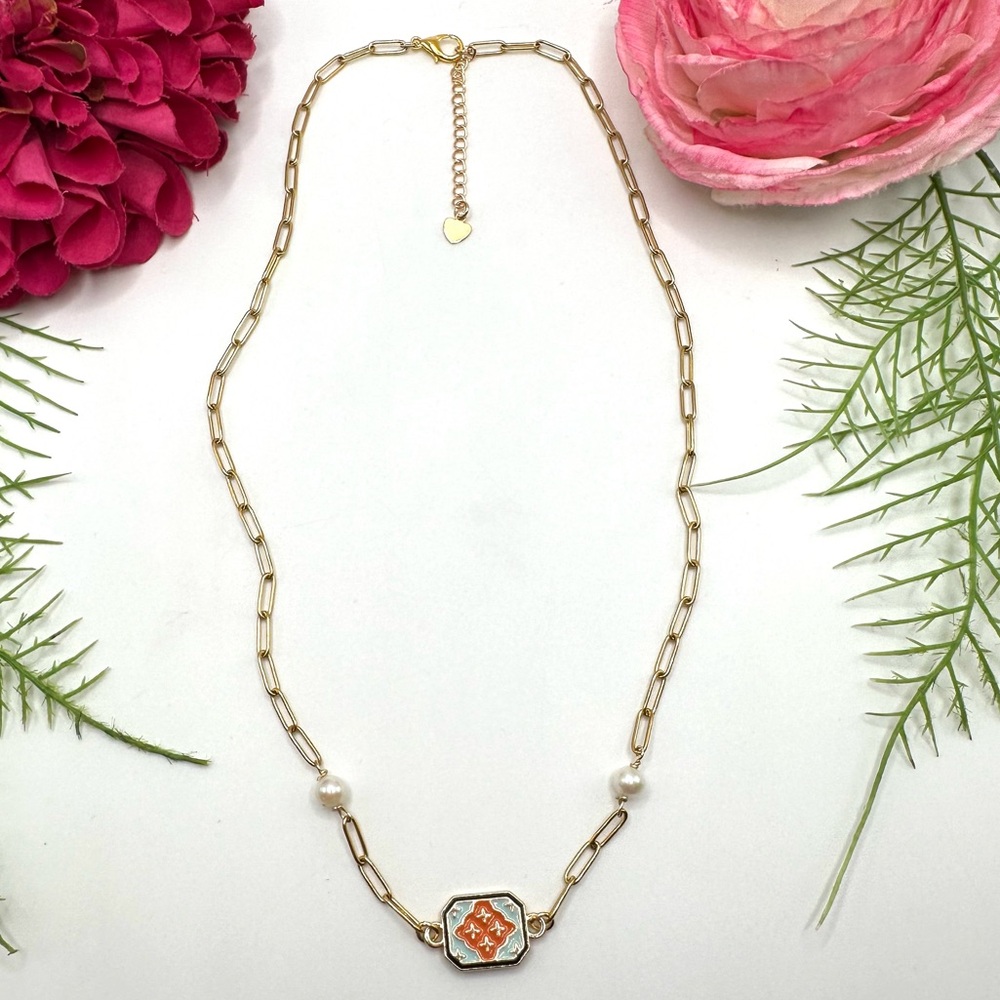 NEW⚜️“Mara” Enameled Freshwater Pearl Necklace